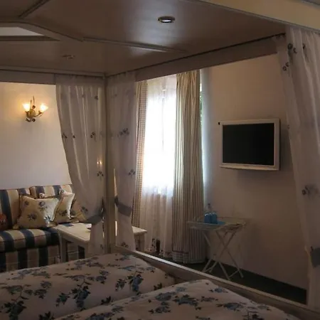 Landgasthaus Am Frauenstein Guest house 3*